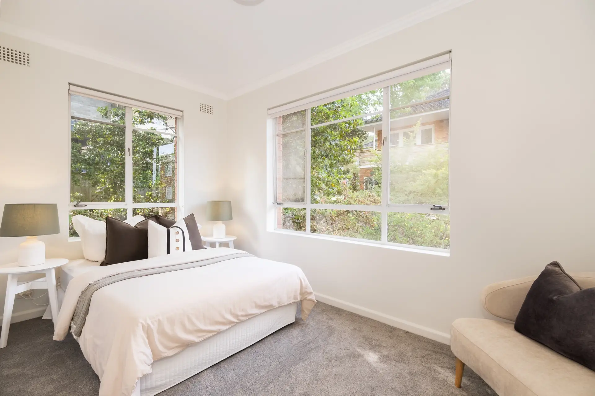 2/33A Lorne Avenue, Killara Sold by Chan Yahl - image 9